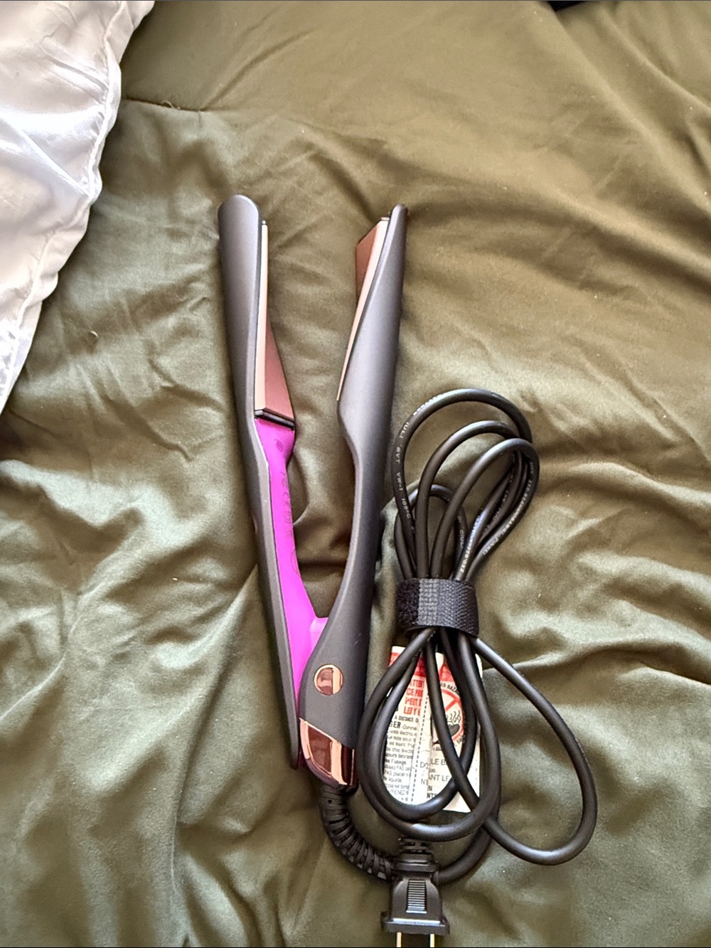 Professional Pink and Black Hair Straightener Flat Iron (Landot)